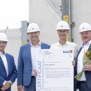 Voorbij Prefab behaalt eerste KOMO-certificaat montage prefab betonelementen